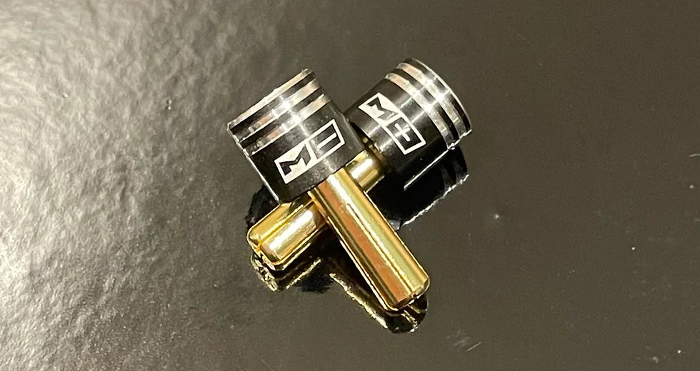 MACH-1 RACING // HEAT SINK W/ 5MM BULLETS (2 x black plugs)