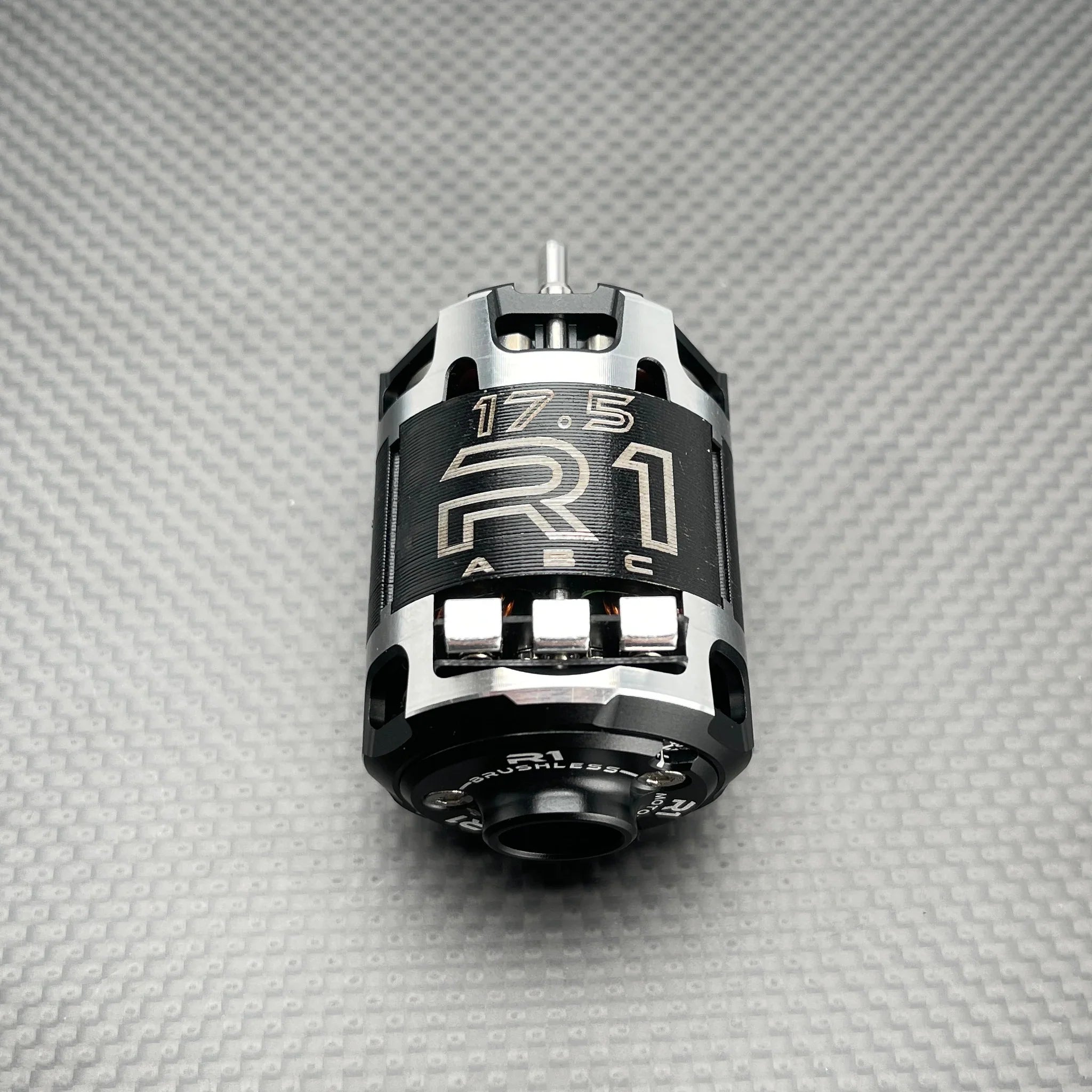 R1 Wurks 020182 V30 17.5T Competition Brushless Motor